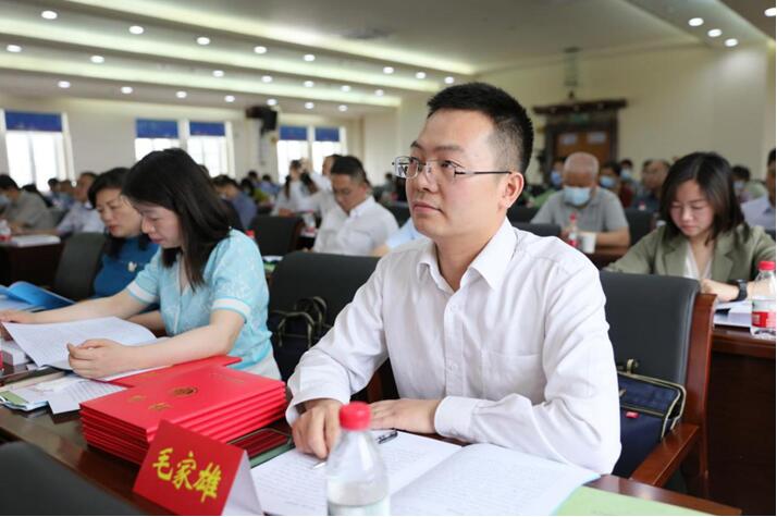 彩虹多多官网-追求健康,你我一起成长